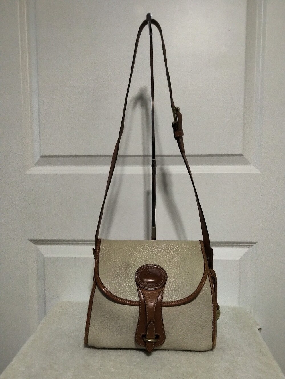 RARE Vintage 1980s  Dooney & Bourke All Weather Leather Cream & Tan Shoulder Bag